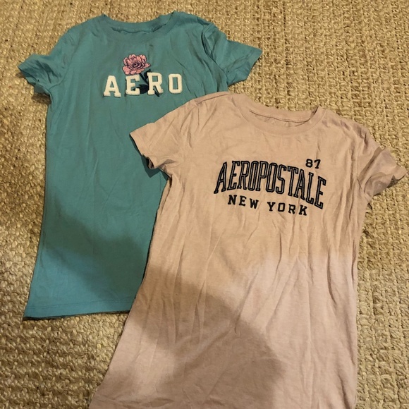 ✨BUNDLE✨ two tshirts - Picture 1 of 5